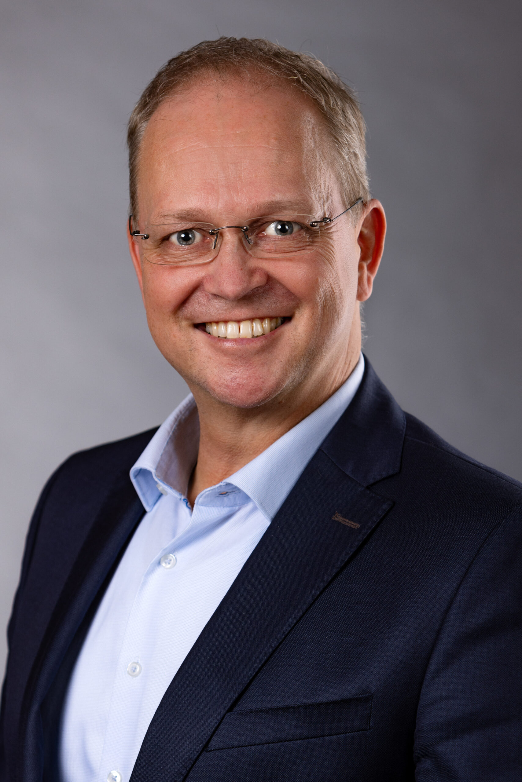 Ingo Lürbke aus Münster. Kandidiert im Wahlkreis Köln. Lehrer an der Johannes-Gutenberg-Realschule Hiltrup.