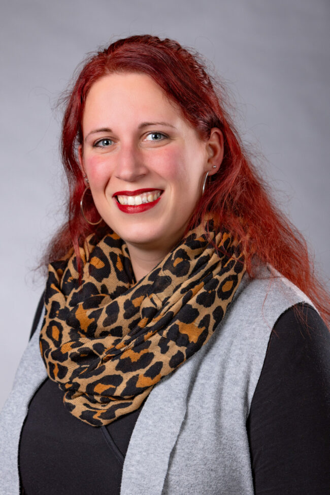 Jennifer Pithan aus Mönchengladbach. Kandidiert im Wahlkreis Düsseldorf. Lehrerin an der Realschule Volksgarten.