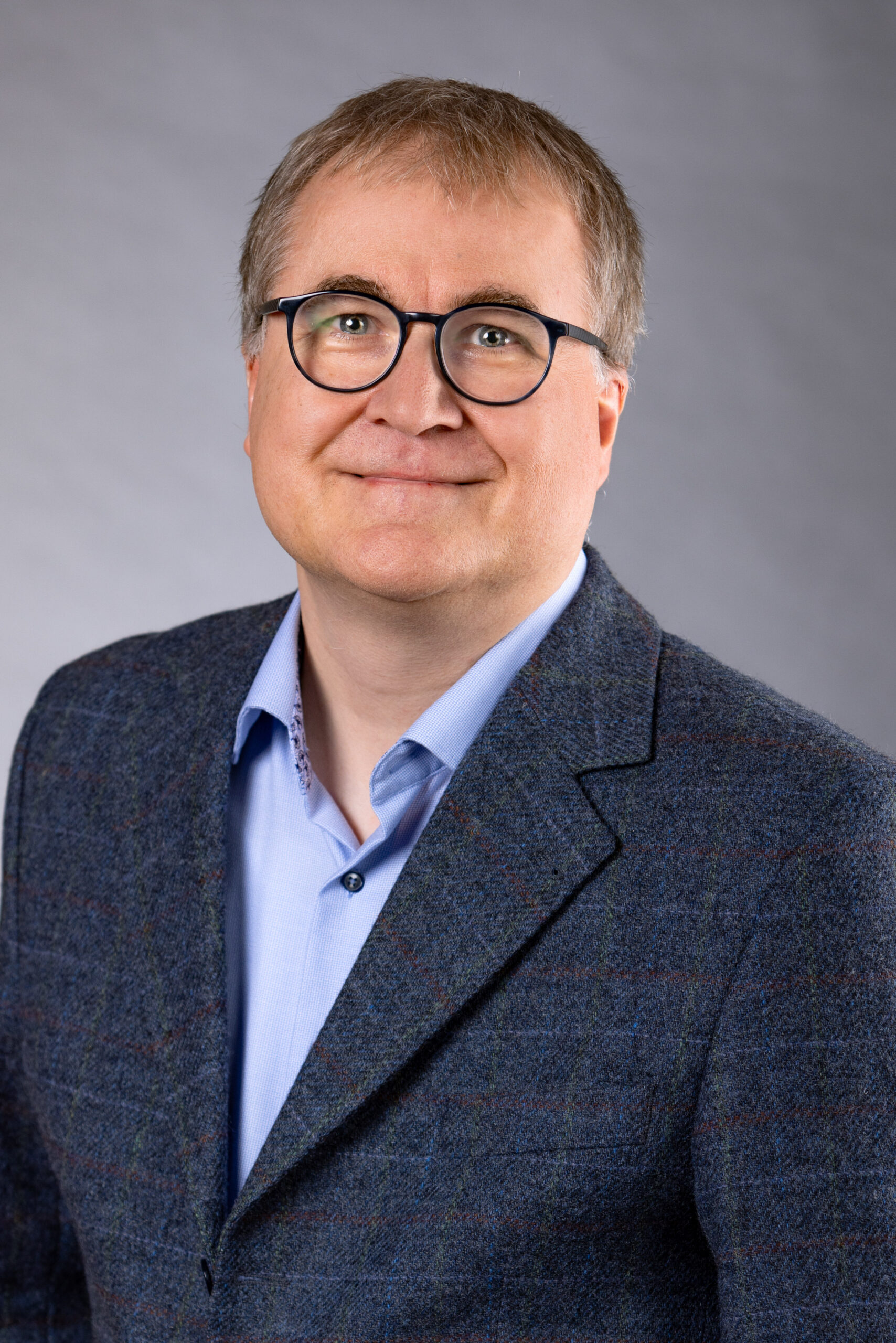 Martin Dittrich aus Übach-Palenberg. Kandidiert im Wahlkreis Köln. Lehrer an der Realschule Übach-Palenberg.