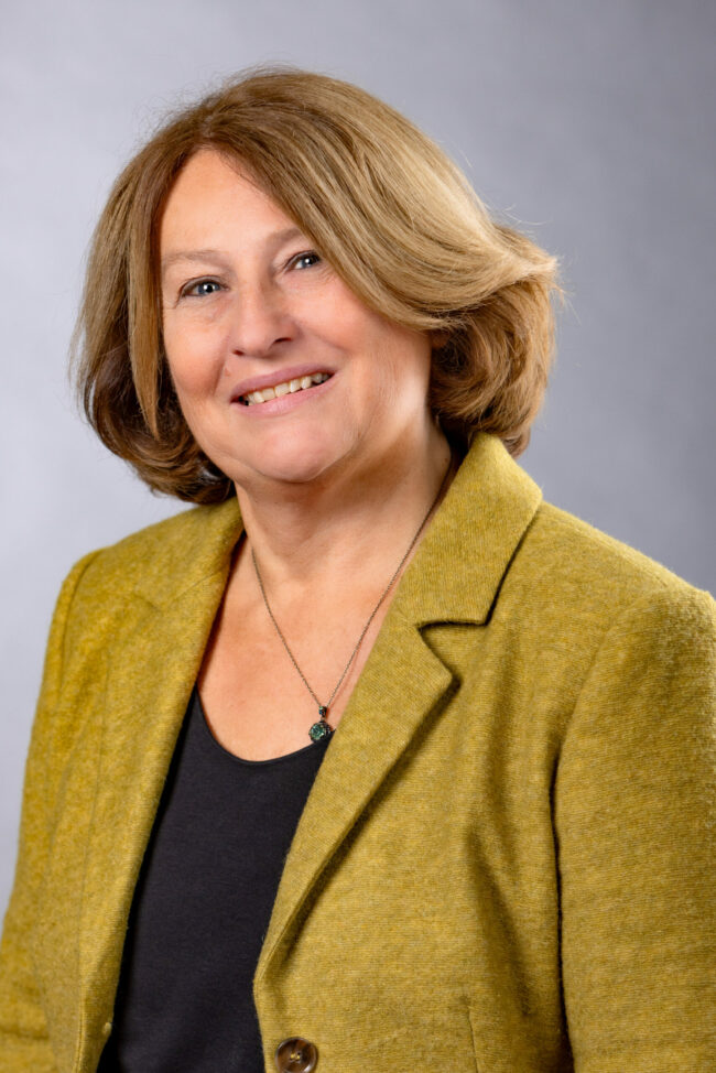 Tanja Heinrichs aus Baesweiler. Kandidiert im Wahlkreis Köln. Lehrerin an der Realschule Baesweiler.