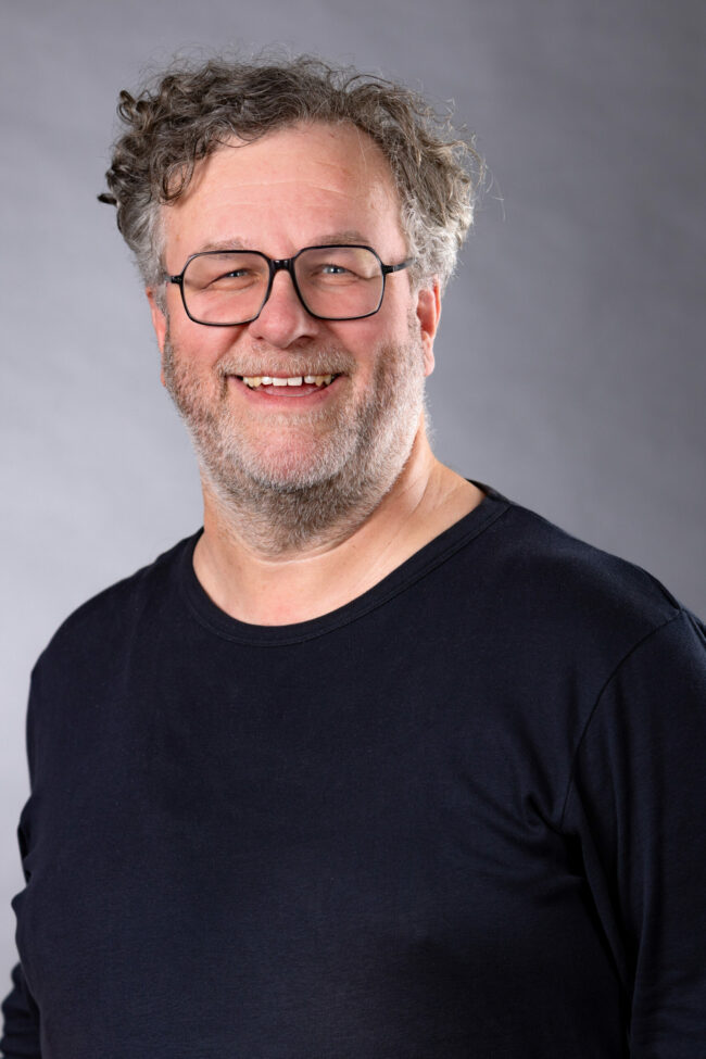 Thomas Schipper aus Rheinbach. Kandidiert im Wahlkreis Köln. Lehrerin an der Gesamtschule Rheinbach.